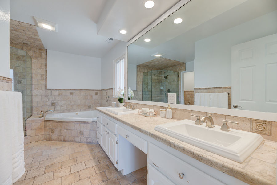 720 W Oak-61
