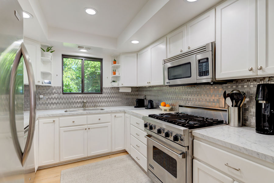 1833 11th St-28