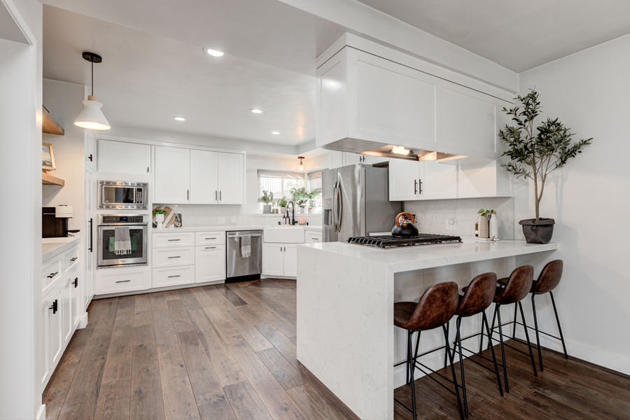 5303 W 141st-18