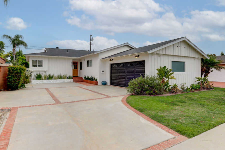 5303 W 141st-56