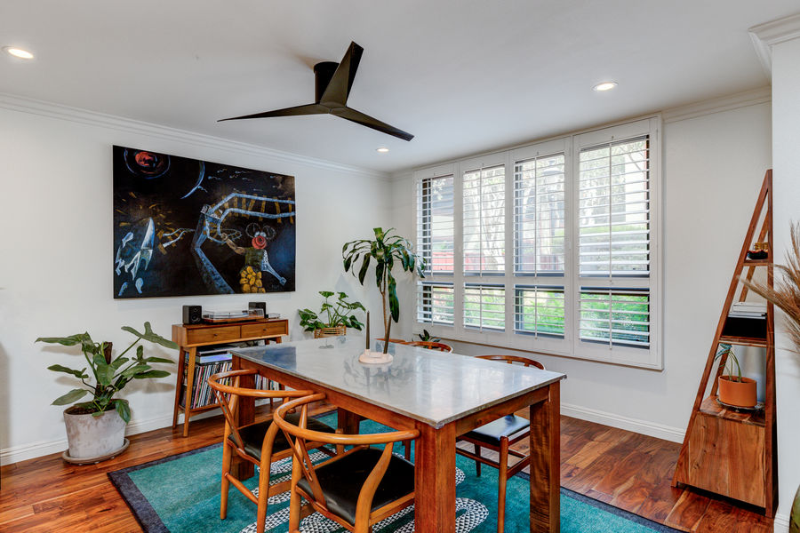 8828 Pershing-11