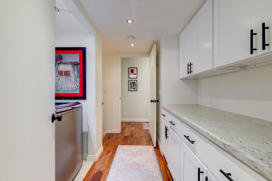 8828 Pershing-25
