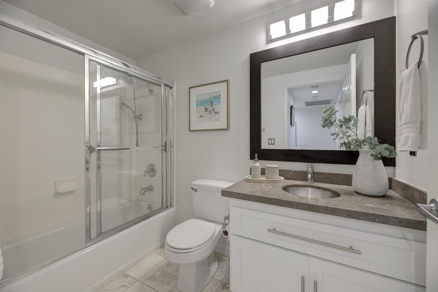 13200 Pacific Promenade-31