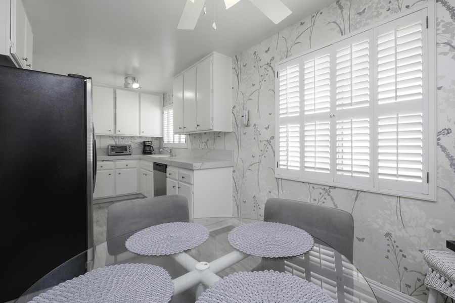 10030 Owensworth-19