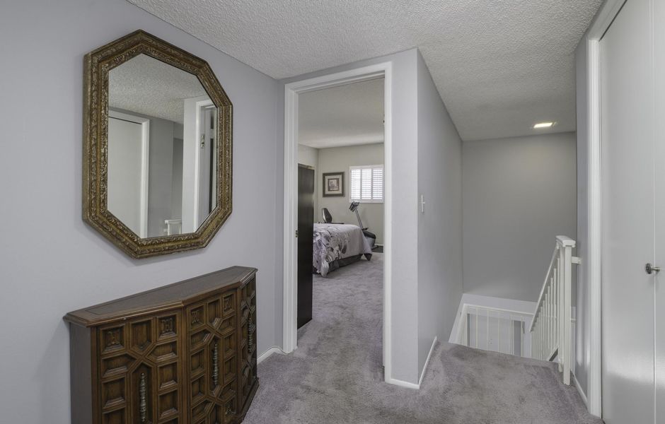 10030 Owensworth-25