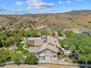 30902 Carmen Dr Santa Clarita-print-005-010-DJI 0186-3000x2247-300dpi