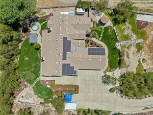 30902 Carmen Dr Santa Clarita-print-008-014-DJI 0197-3000x2247-300dpi