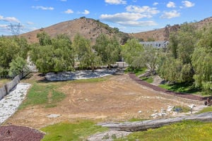 30902 Carmen Dr Santa Clarita-print-016-032-B1A7186-3000x2001-300dpi
