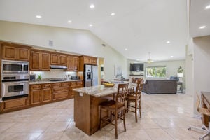 30902 Carmen Dr Santa Clarita-print-026-022-B1A7071-3000x2001-300dpi