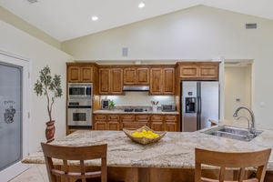 30902 Carmen Dr Santa Clarita-print-033-028-B1A7090-3000x2001-300dpi