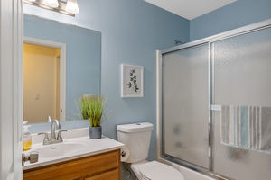 30902 Carmen Dr Santa Clarita-print-038-046-B1A7110-3000x2001-300dpi