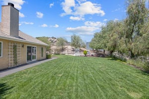 30902 Carmen Dr Santa Clarita-print-056-039-B1A7161-3000x2001-300dpi