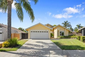 22922 Magnolia Glen Dr-large-001-026-B1A2953-1500x1000-72dpi