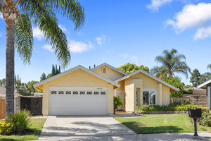 22922 Magnolia Glen Dr-large-002-022-B1A2956-1500x1000-72dpi