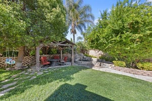 22922 Magnolia Glen Dr-large-025-011-B1A2848-1500x1000-72dpi