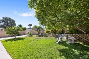 22922 Magnolia Glen Dr-large-031-009-B1A2864-1500x1000-72dpi