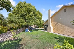 22922 Magnolia Glen Dr-large-033-004-B1A2870-1500x1000-72dpi