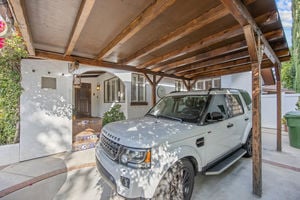 10441 Bloomfield St Los-large-010-008-B1A4435-1500x1000-72dpi