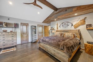 10441 Bloomfield St Los-large-024-018-B1A4479-1500x1000-72dpi