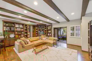 10441 Bloomfield St Los-large-033-058-B1A4500-1500x1000-72dpi