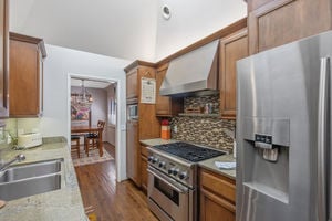 10441 Bloomfield St Los-large-043-032-B1A4530-1500x1000-72dpi