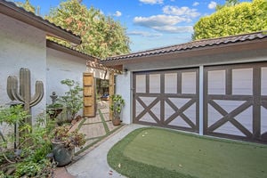 10441 Bloomfield St Los-large-051-045-B1A4553-1500x1000-72dpi