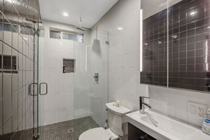 10441 Bloomfield St Los-large-062-014-B1A4581-1500x1000-72dpi