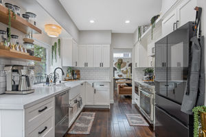 133 Concerto Dr Oak Park CA-print-016-010-B1A6463-3000x2001-300dpi