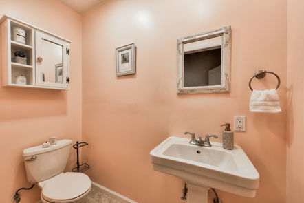 20_F8210_2nd_Avenue20_mls