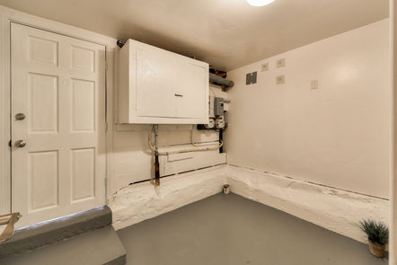 31_F8210_2nd_Avenue31_mls