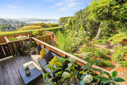 174-San-Carlos-Ave-Deck-View