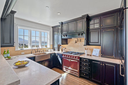 174-San-Carlos-Ave-Kitchen-6