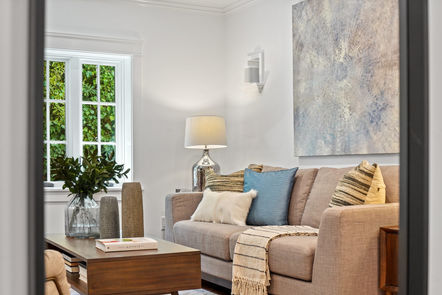 174-San-Carlos-Ave-Living-Room-4