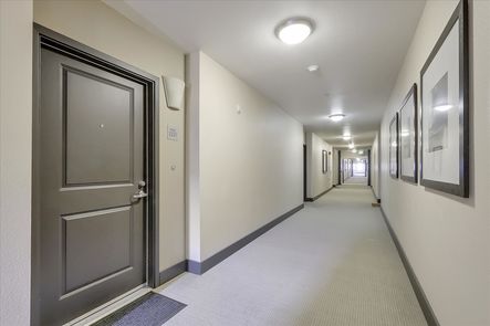 2_f8-1279992-1299550-02