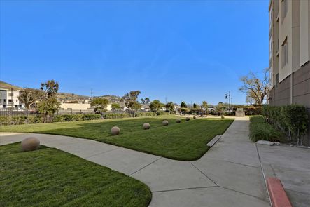 24_f8-1279992-1299550-24