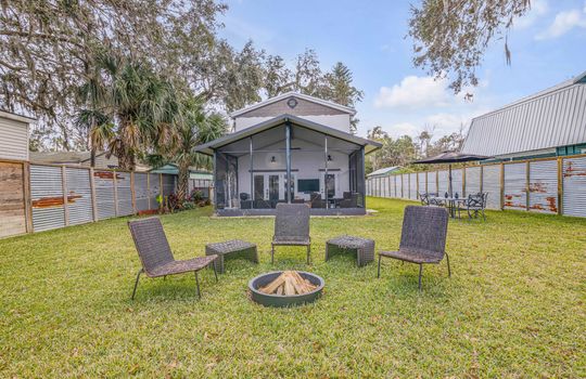 d &#8211; Backyard (7)