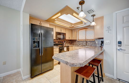 15-web-or-mls-S Atlantic Ave 609-013
