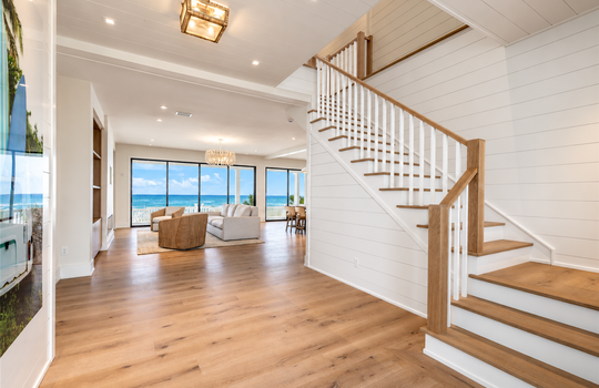 4 Entry Stairs to 3rd Floor