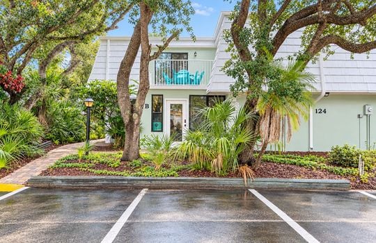 1 Mint Townhouse with Tropical Landscaping