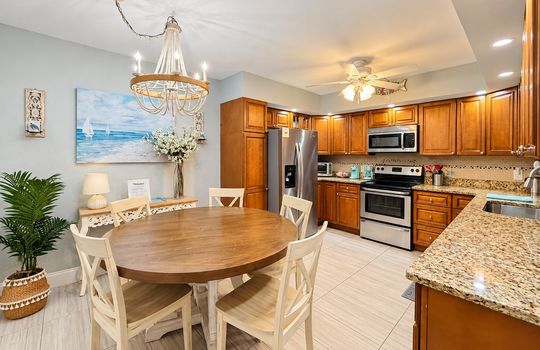 13.5 Coastal Farmhouse Kitchen Dining Retreat