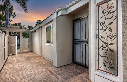 19510-Sandcastle-Brian-Bogs-Luxury-Realtor-entry-2
