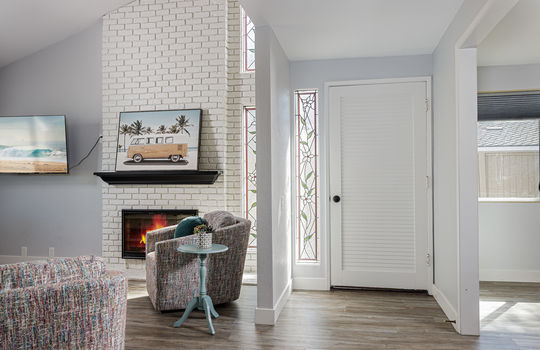 19510-Sandcastle-Brian-Bogs-Luxury-Realtor-entry