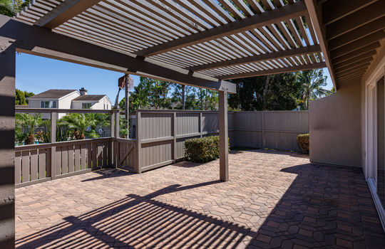19510-Sandcastle-Brian-Bogs-Luxury-Realtor-patio2