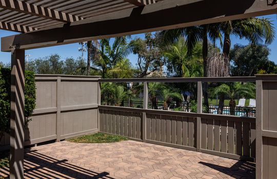 19510-Sandcastle-Brian-Bogs-Luxury-Realtor-patio5
