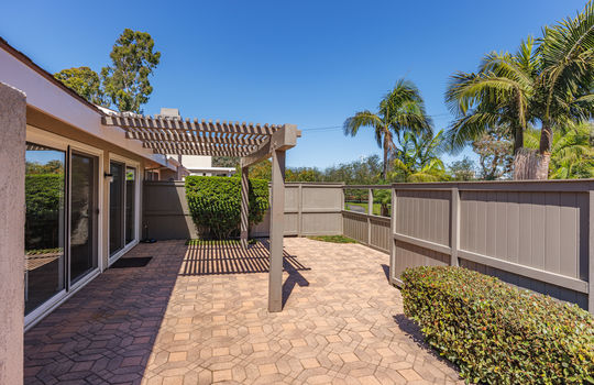 19510-Sandcastle-Brian-Bogs-Luxury-Realtor-rear_10