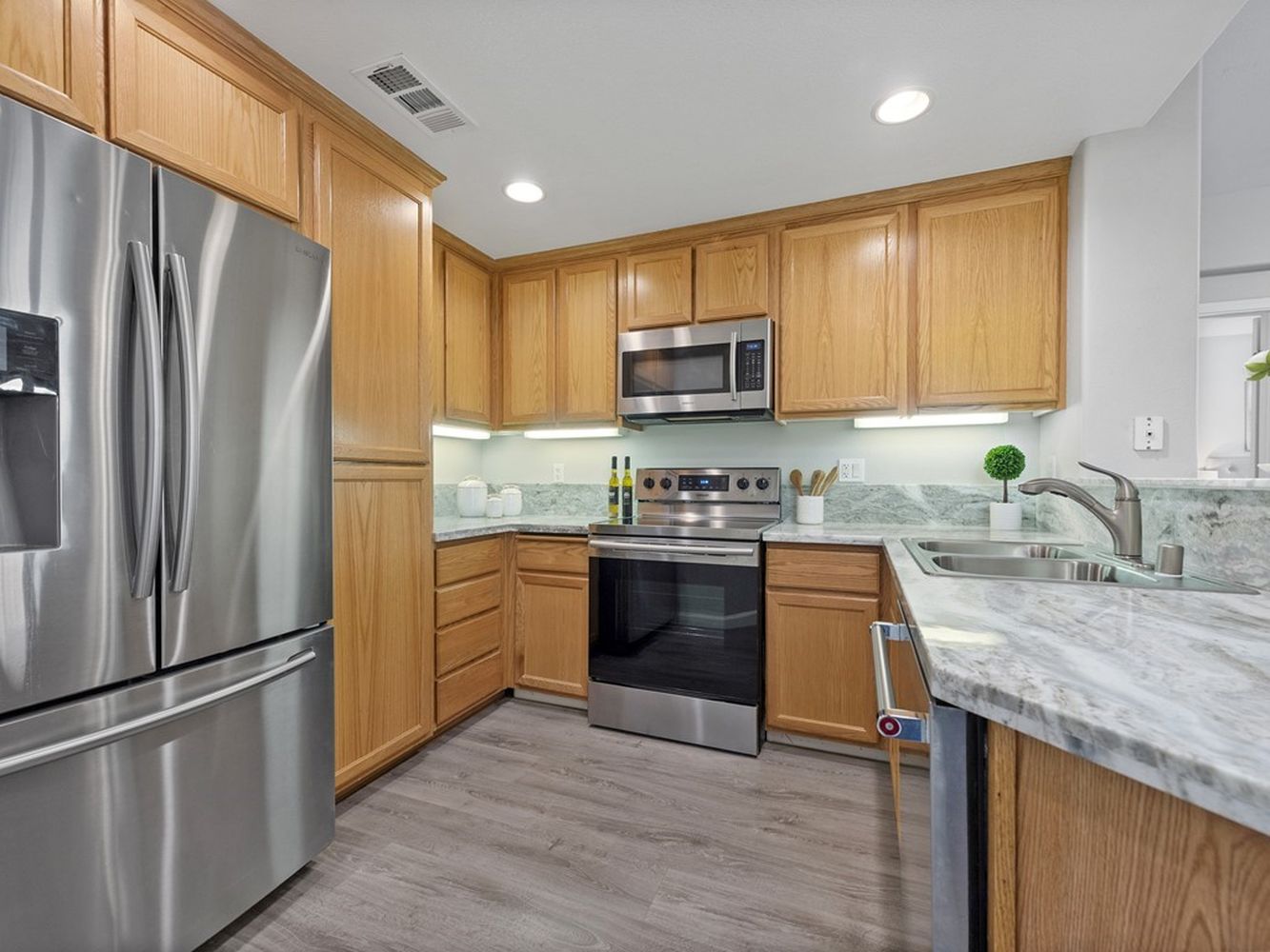 006_Kitchen