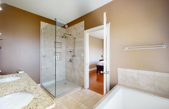 203-Main-St-Bath-ON-04212023_201700
