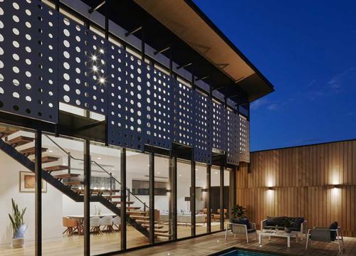 onehouserealty-luxury-home-exterior-3