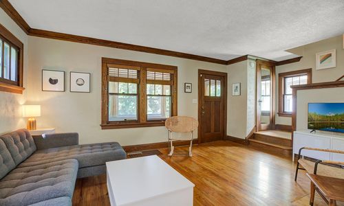 Another Como Park home SOLD! 1092 Chatsworth Street!