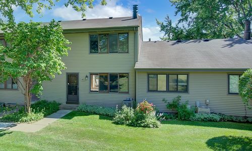 Arden Hills townhome SOLD - 4477 Arden View …